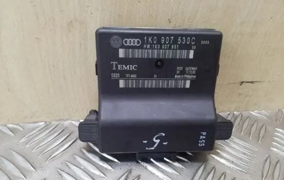 Volkswagen Golf V Other control units/modules 1K0907530C 1K0907951