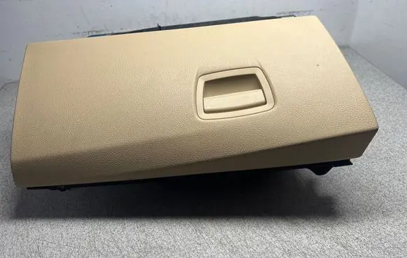 BMW 5 F10 F11 Glove box 9166683