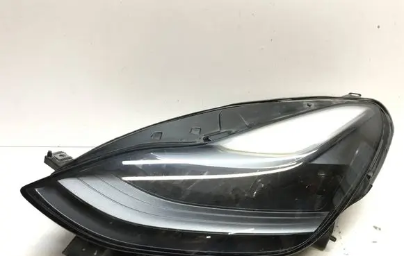 Tesla Model 3 Headlight/headlamp 1514952-00-C 01531951 VJW21287200591