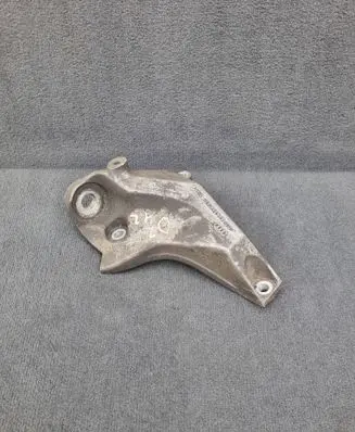 Audi A8 S8 D2 4D Gearbox mounting bracket 4D0399113AB 4D0399107E