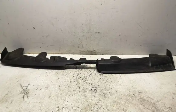 Volkswagen PASSAT B7 Intercooler air guide/duct channel 3AA121330