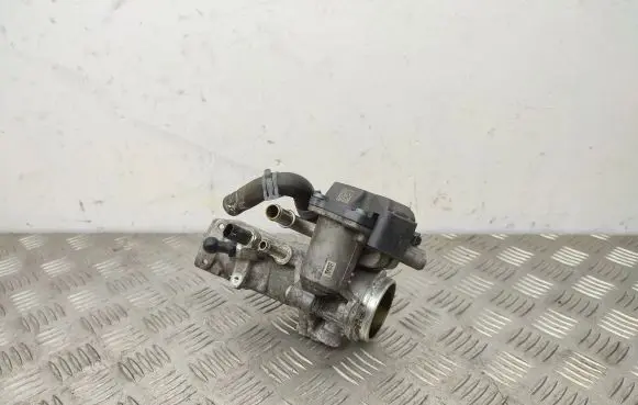 Skoda Octavia Mk3 (5E) Throttle valve 04L128063T