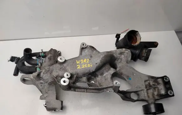 Mercedes-Benz E W212 Engine mounting bracket A6512011309