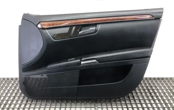 Mercedes-Benz S W221 Front door card panel trim