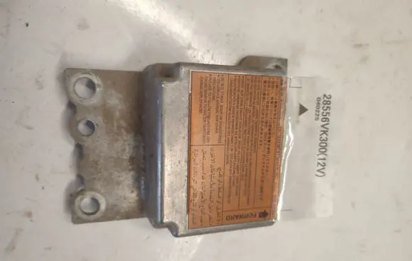 Nissan Navara D22 Airbag control unit/module 28556VK300