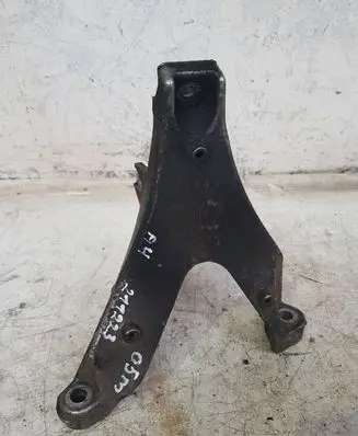Audi A4 S4 B7 8E 8H Engine mounting bracket