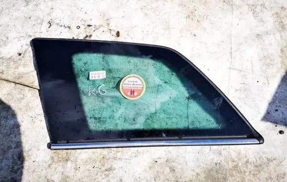 Opel Astra H Rear side window as3