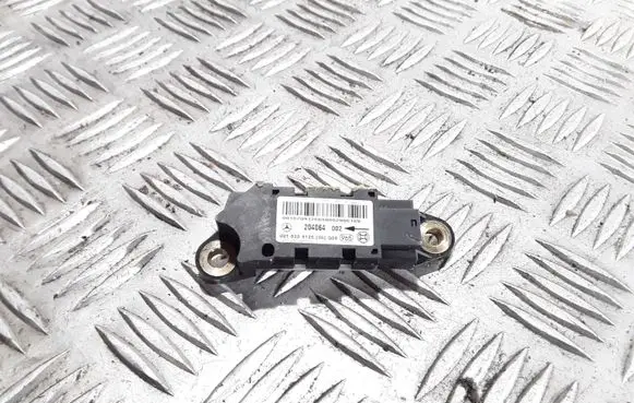 Mercedes-Benz E W211 Airbag deployment crash/impact sensor 0018209126