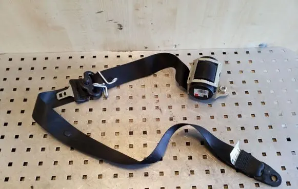 Ford Kuga I Front seatbelt 8V41S61295AD