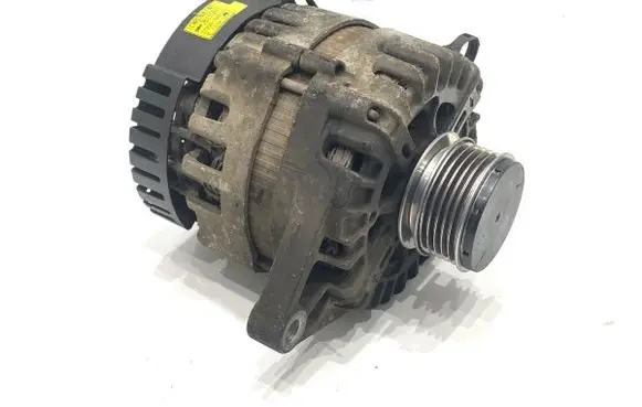 KIA Sportage Generator/alternator 2611067
