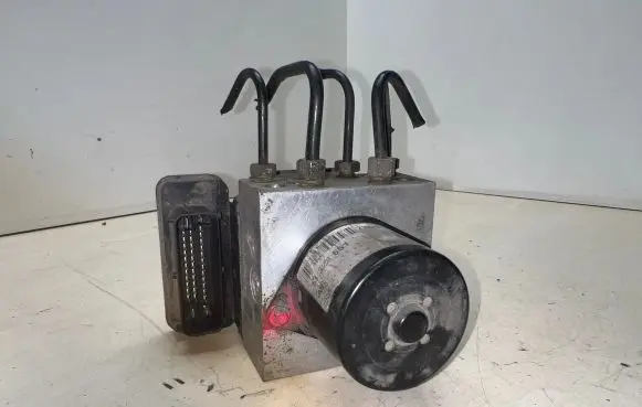 Opel Insignia A ABS Pump 13328651 16817011