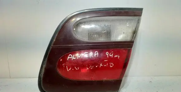 Nissan Almera Tailgate rear/tail lights