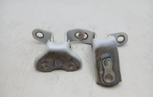 Lexus GS 250 350 300H 450H Front door hinge set A046694
