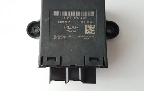Ford Puma Door control unit/module LU5T14B534AE 1U5T14F145AE 10522532