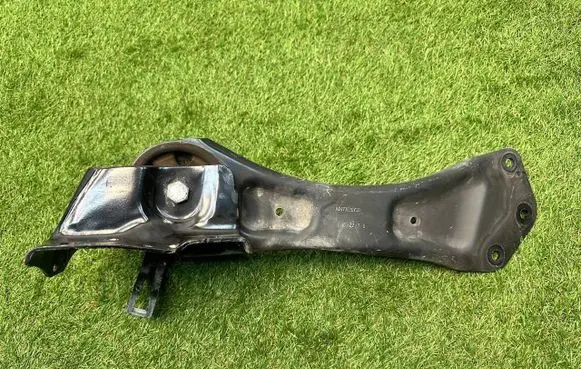 Mercedes-Benz GLA H247 Rear upper control arm/wishbone A2473520700