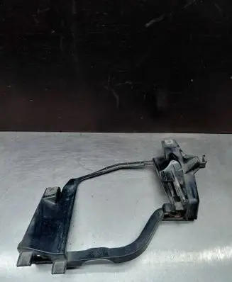 BMW 5 E60 E61 Headlight/headlamp mounting bracket 15873700