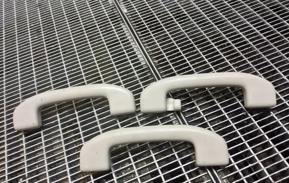 Nissan Juke I F15 A set of handles for the ceiling 