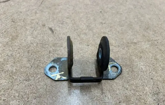 BMW 3 E46 Bracket in trunk/boot 33556782120 6782120