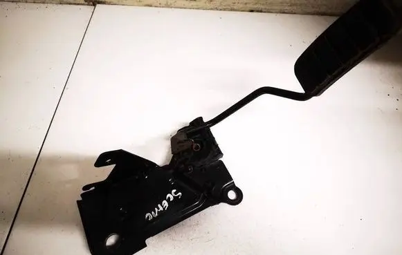 Renault Scenic I Accelerator throttle pedal 7700412536