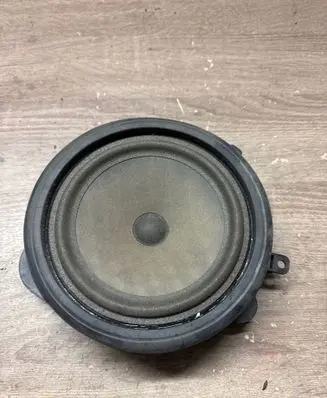 Audi A4 S4 B7 8E 8H Front door speaker 7606500214 8P0035411B