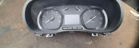 Peugeot Expert Speedometer (instrument cluster) 9817543680