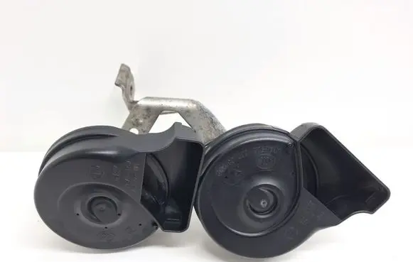 Ford C-MAX II Horn signal AM5T13A803AE
