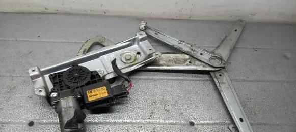 Opel Tigra A Front door window regulator with motor