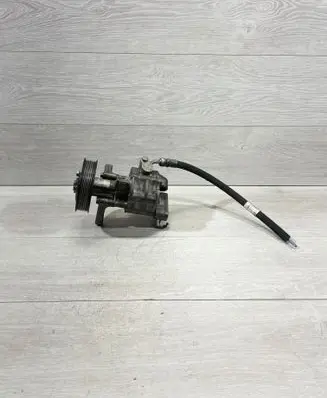 BMW X5 E70 Power steering pump 679646203 5002445