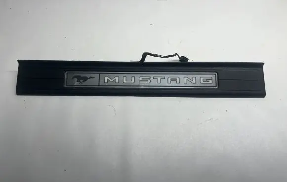 Ford Mustang VI Front sill trim cover FR3B6313222CKW