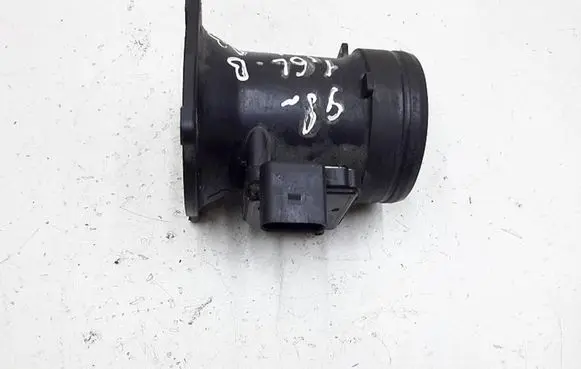 Audi A3 S3 8L Mass air flow meter 06A906461B AFH6010C 330798