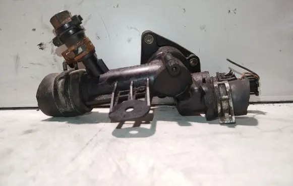 Renault Clio II Thermostat housing 