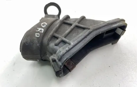 Ford C-MAX II Air intake duct part AV619A675AD 1050706S01