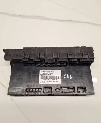 Mercedes-Benz C W203 Fuse module 2035451801