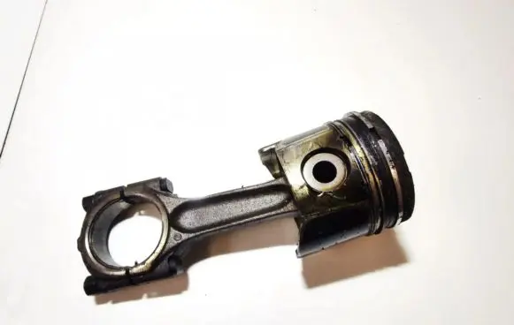 Peugeot 307 Piston with connecting rod