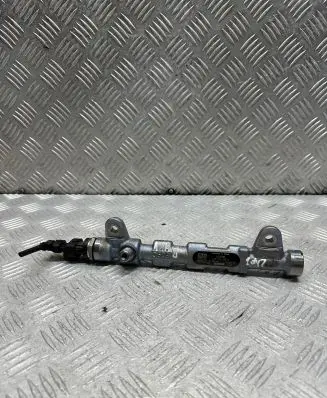 Opel Astra J Fuel main line pipe 55576177 016193L2 0445214221