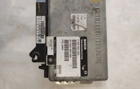 Land Rover Range Rover P38A Engine control unit/module 0260002324 ZF0501004096