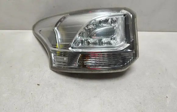 Mitsubishi Outlander Rear/tail lights 8330A789