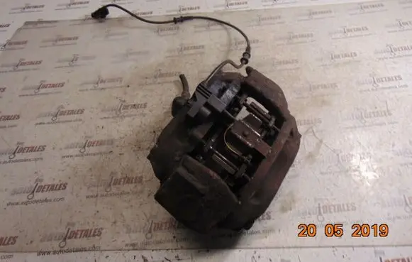 Mercedes-Benz S W220 Front brake caliper