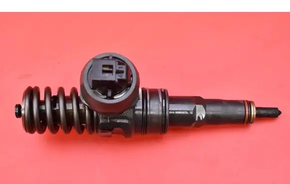 Skoda Octavia Mk2 (1Z) Fuel injector 038130073AG