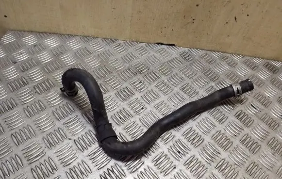 Honda CR-V Engine coolant pipe/hose