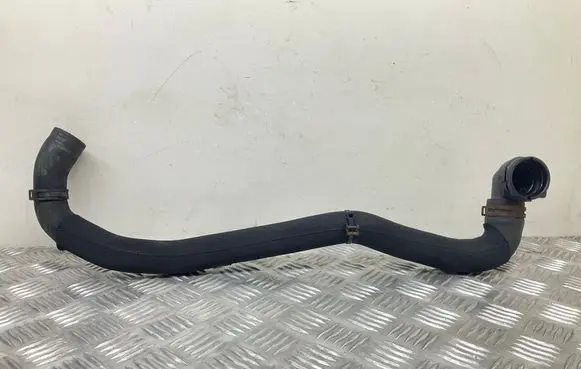Audi Q3 8U Engine coolant pipe/hose 5N0122291F