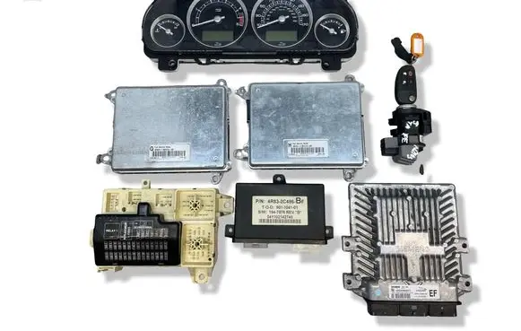 Jaguar S-Type Engine ECU kit and lock set 5WS40059HT 4R8Q12A650EF 4R8313B524AB