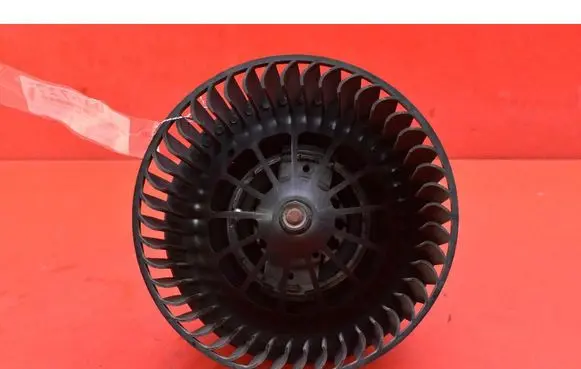 Ford Focus Heater fan/blower AV6N18456AA