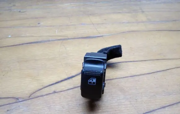KIA Sportage Electric window control switch