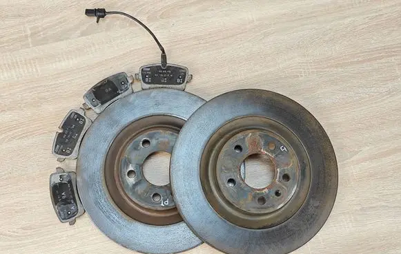 Audi A7 S7 4G Rear brake disc 4H0615601K