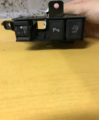 Nissan X-Trail T32 A set of switches 240184CC0A