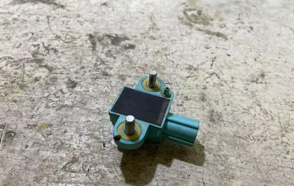 Audi A3 S3 8L Airbag deployment crash/impact sensor 4F0955557