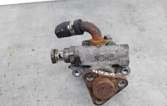 Skoda Superb B5 (3U) Power steering pump 3D0145156L