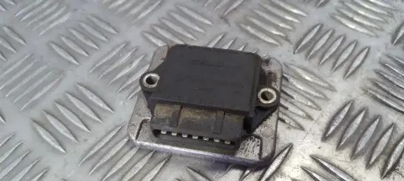 Volkswagen Golf II Ignition amplifier control unit 191905351B 339373TFK