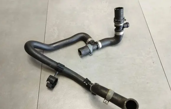 Audi A5 Sportback 8TA Engine coolant pipe/hose 8K0145920J
